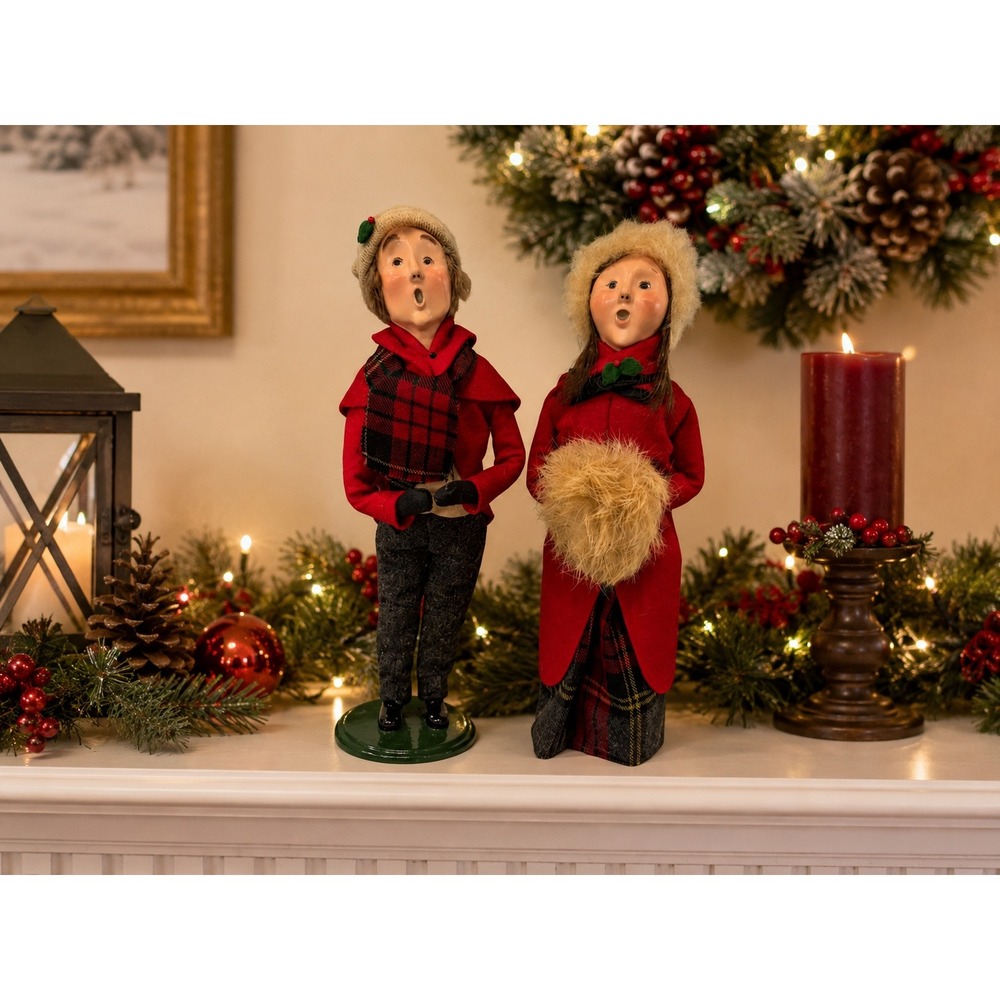 Byers Choice The Carolers 1999 Christmas Figurines Boy & Girl Red Plaid Set of 2